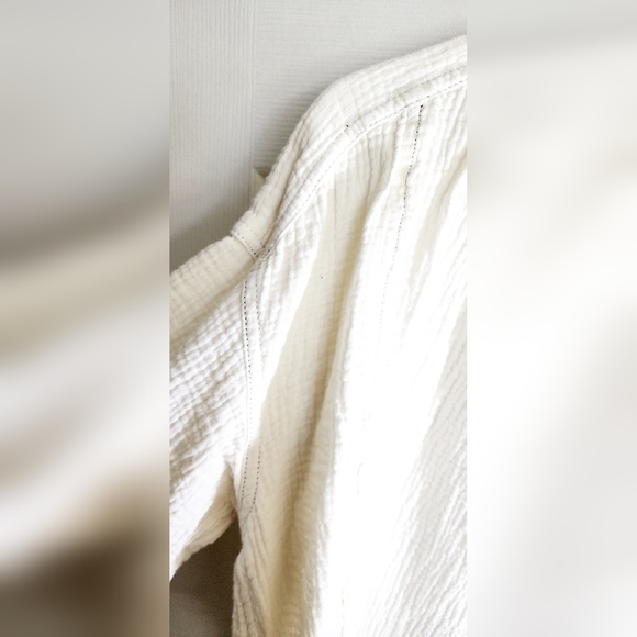 WE THE FREE LONG SLEEVE SIZE XS OVERSIZED TOP - Picture 9 of 9